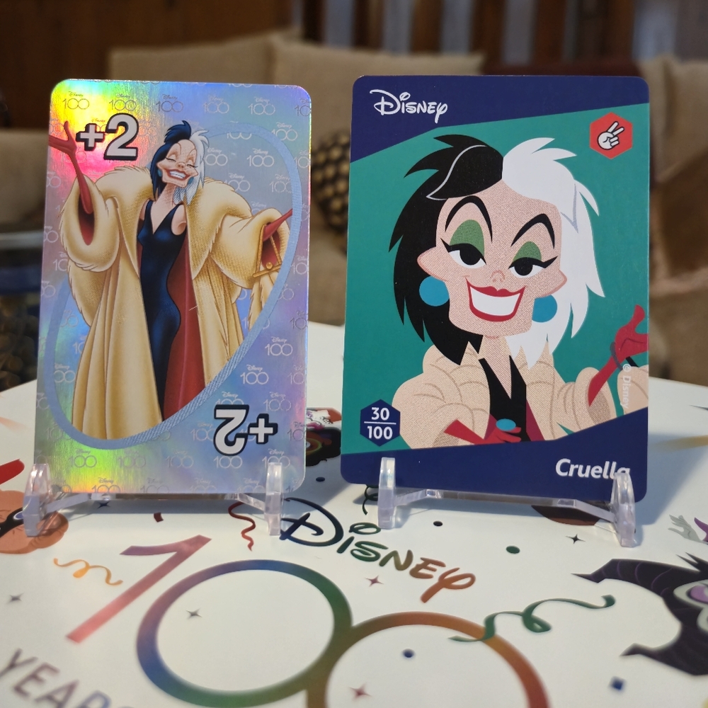 Cruella de Vil Disney 100 Card Pair - Villains UNO & Global Edition!